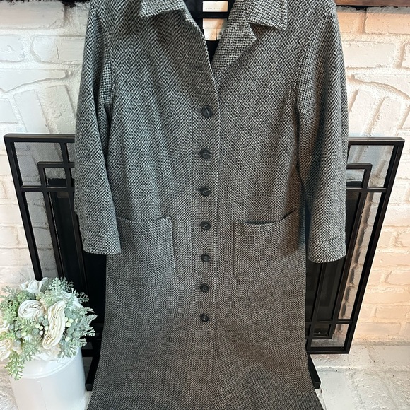 J.Jill Vintage Herringbone Long Button Front Coat - Picture 7 of 7
